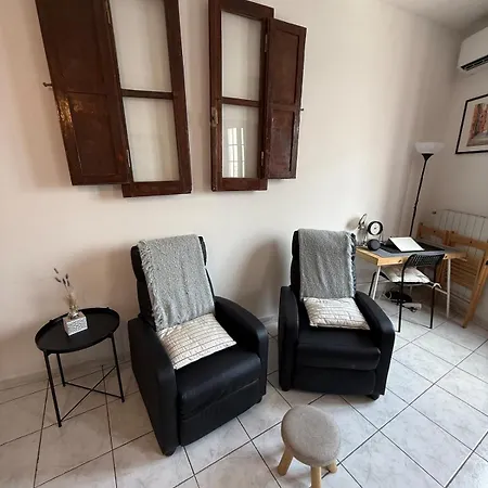 Casa A Ortona Con 2 Camere, Parcheggio E Mare A 10 Min