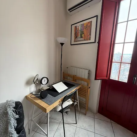 Casa A Ortona Con 2 Camere, Parcheggio E Mare A 10 Min