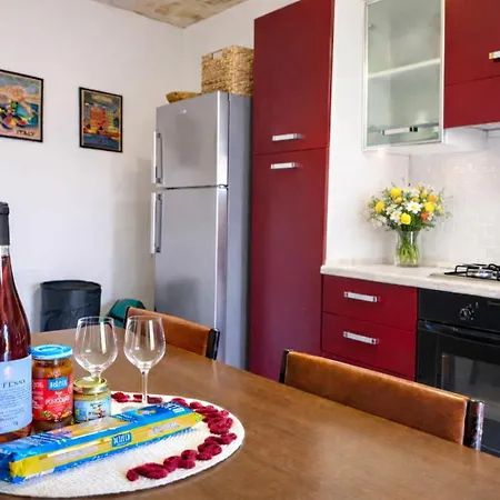 Casa A Ortona Con 2 Camere, Parcheggio E Mare A 10 Min 度假居 *