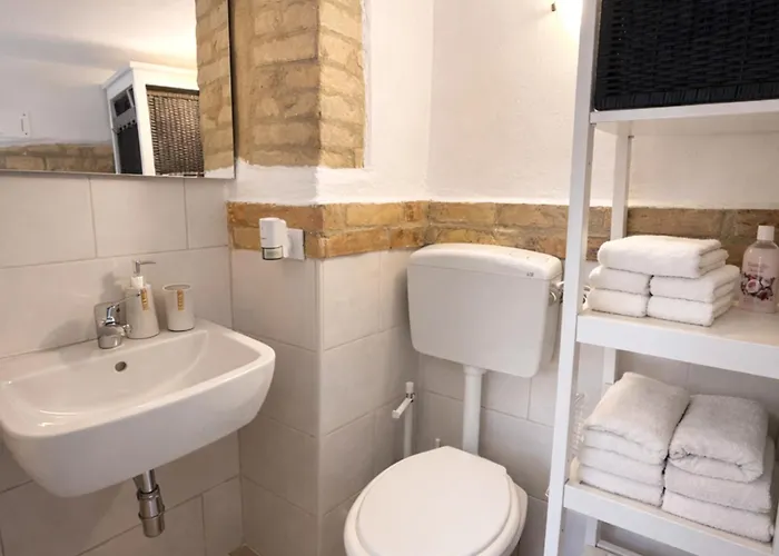 Casa A Ortona Con 2 Camere, Parcheggio E Mare A 10 Min *