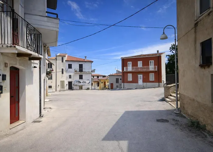Casa A Ortona Con 2 Camere, Parcheggio E Mare A 10 Min